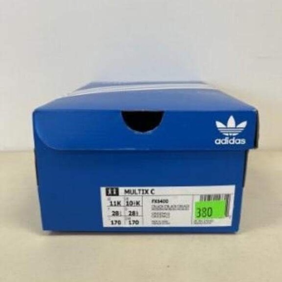 Adidas brand new size 11 y - Picture 3 of 3